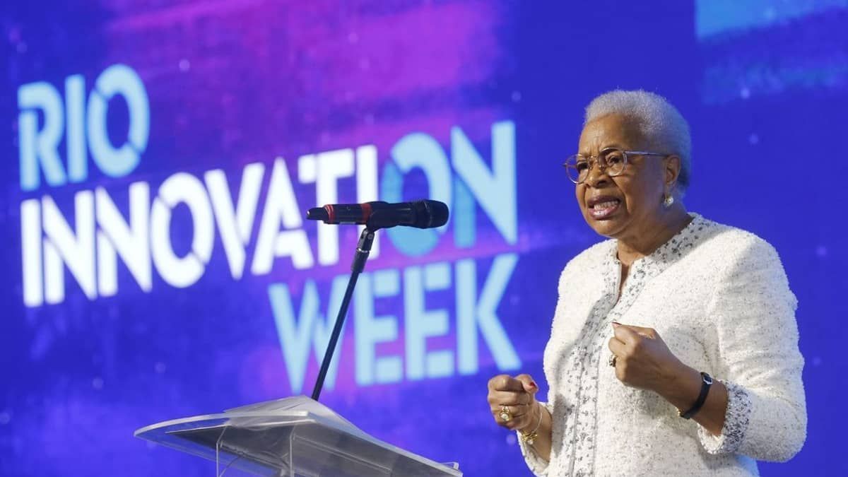 Graça Machel defende uso da tecnologia na luta contra o racismo 