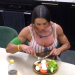 Gracyanne Barbosa impressiona ao revelar quantos ovos comeu hoje no BBB 25