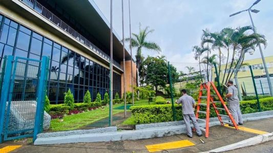 Grades já estão sendo retiradas da CMBH