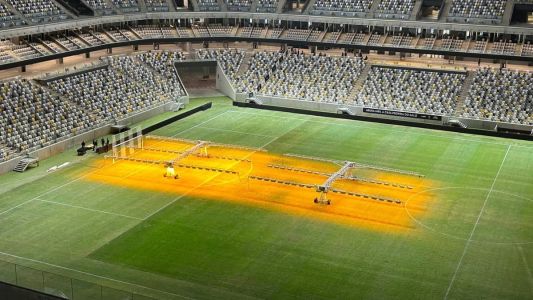 Gramado da Arena MRV começou a receber cuidados pouco após a vitória do Atlético sobre o Botafogo
