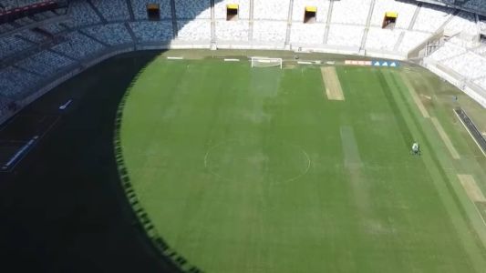Gramado do Mineirão está bem danificado