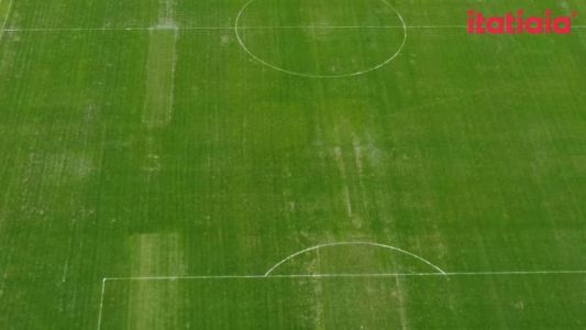 Gramado do Mineirão nesta segunda-feira (26)
