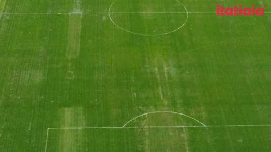Gramado do Mineirão nesta segunda-feira (26)