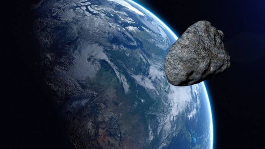 Grande asteroide passa próximo à Terra e só é descoberto dias depois por observatório.