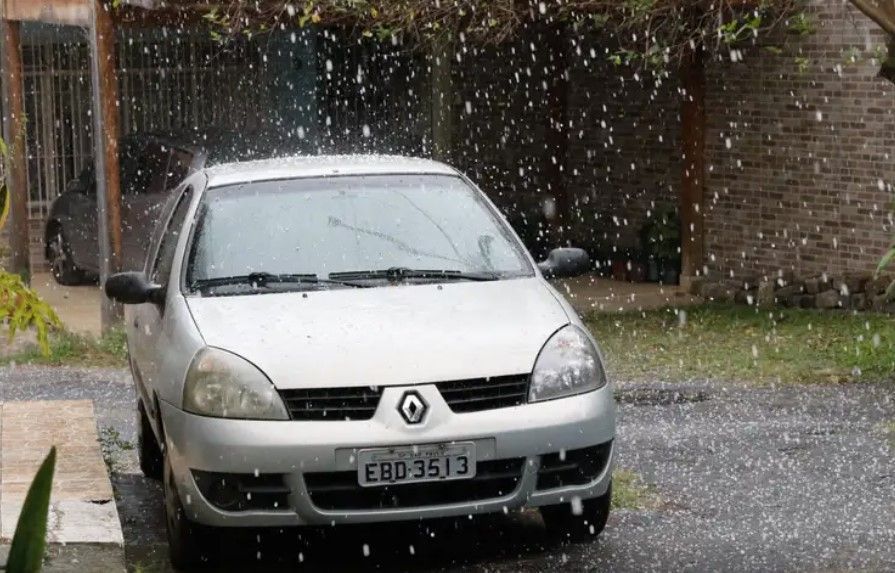 Tempestade e granizo: veja lista das 597 cidades de MG sob alerta laranja do Inmet