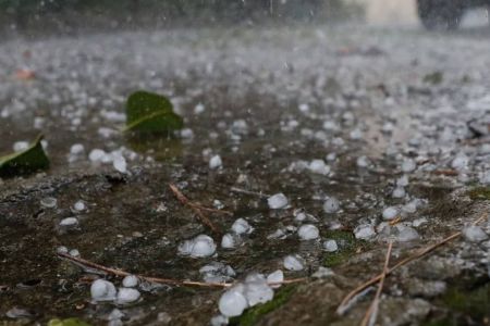 Granizo e chuva forte: veja cidades de MG sob alerta neste fim de semana
