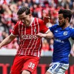 Freiburg goleia o Schalke 04 e entra no G4 do Campeonato Alemão