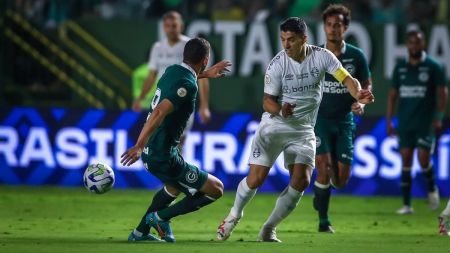 Grêmio conseguiu empate no fim da partida em Goiânia