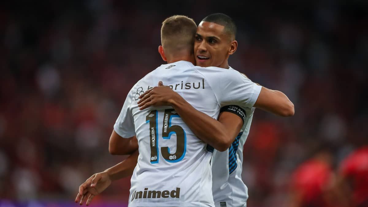 Grêmio consolida três zagueiros para decisão contra Cruzeiro na Copa do Brasil