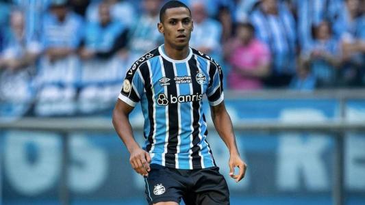 Grêmio corre contra o tempo para registrar Bruno Alves