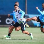 Grêmio reclama de calendário e freta voo para enfrentar Cruzeiro em BH