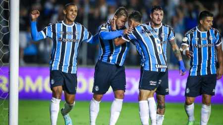 Grêmio venceu o Santos com gol do lateral-direito João Pedro