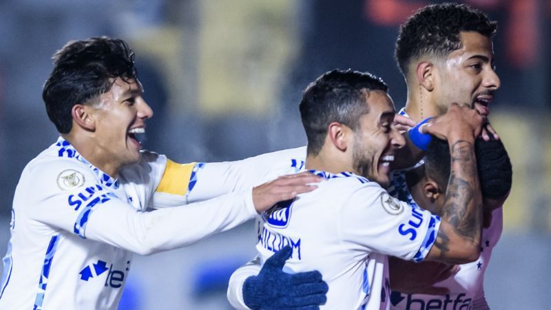Após vitória contra o Grêmio, Cruzeiro lidera 'seleção da rodada' do Brasileiro