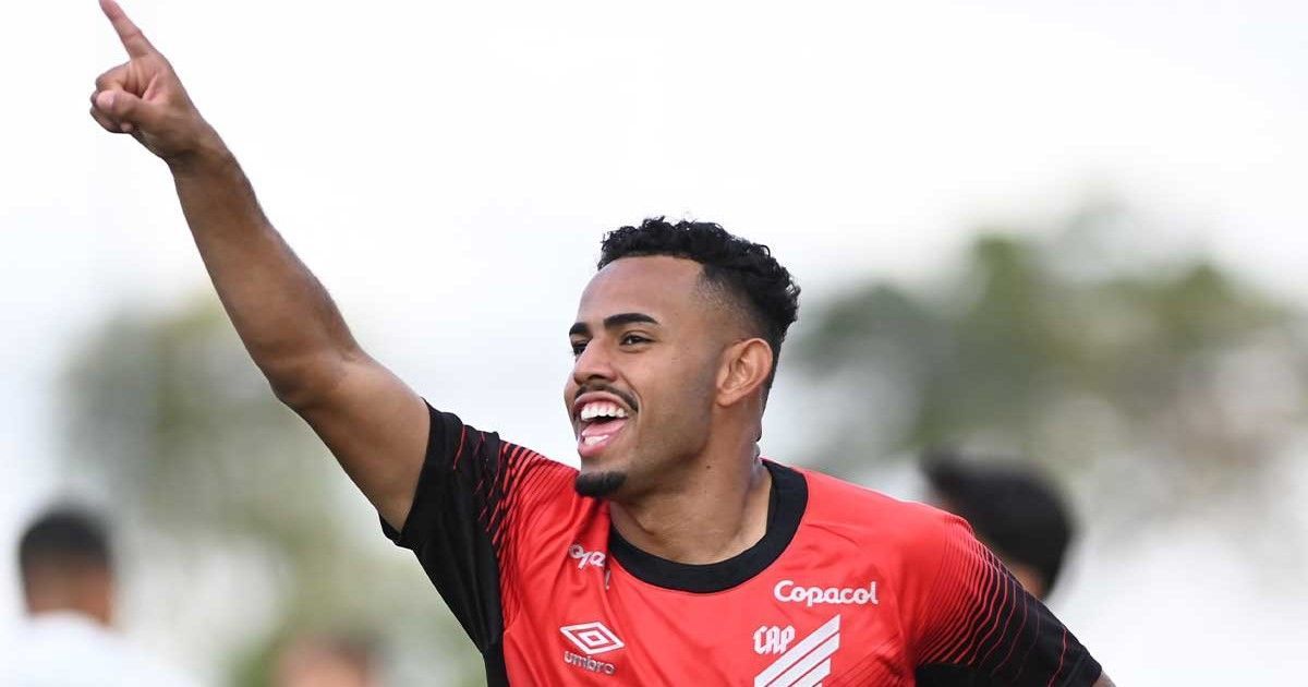 Atlético perde para o Athletico-PR e segue no Z3 do Brasileirão Sub-20
