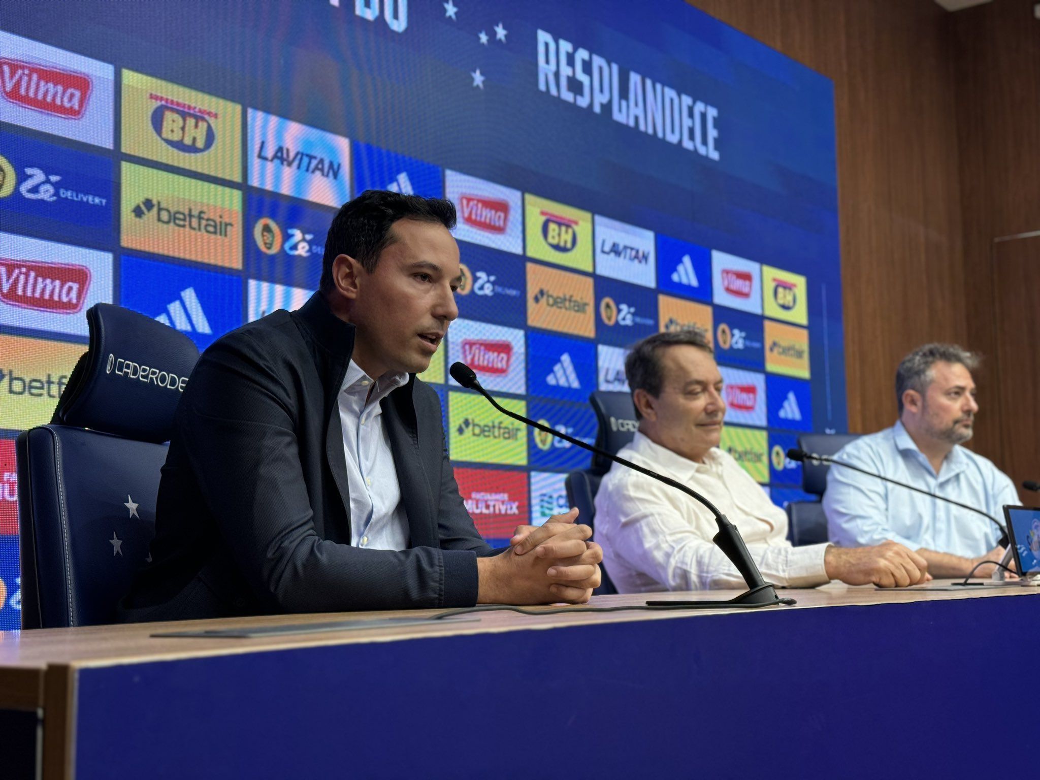 Pedro Júnior avisa que Cruzeiro jamais estará à venda: ‘A gente comprou por amor’