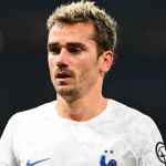 Após lance polêmico, Griezmann cobra Uefa: 'Precisamos exigir mais'