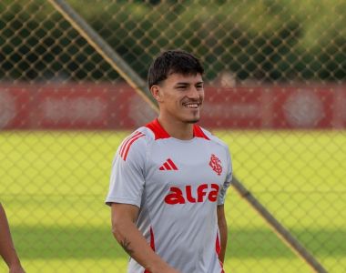 Bernabei, do Inter, se recupera de uma lesão muscular na coxa