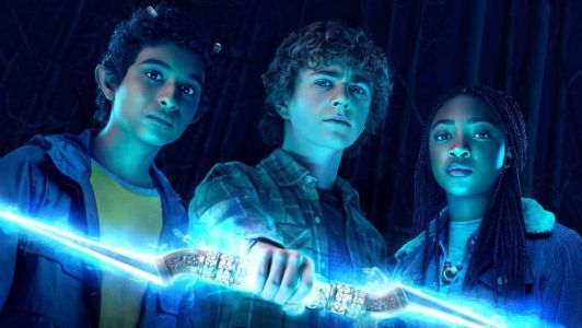 Grover, Percy e Annabeth em foto de divulgação da série da Disney+