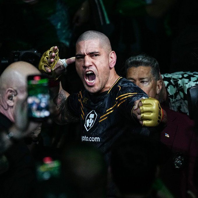 Brasileiro ultrapassa Jon Jones em ranking de melhores lutadores do UFC