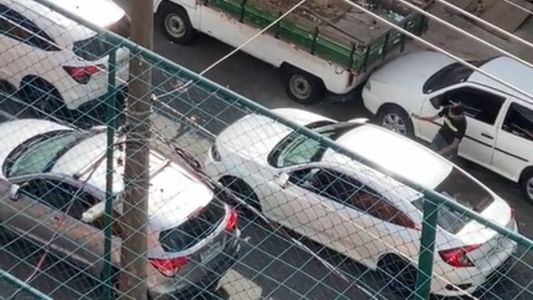 Grupo ataca carros parados ou em movimento no Centro de SP