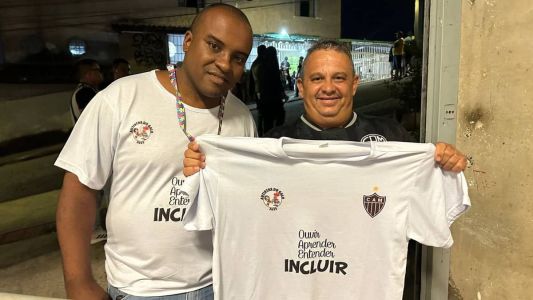 Grupo "Autistas do Galo" foi convidado para acompanhar jogo no Horto