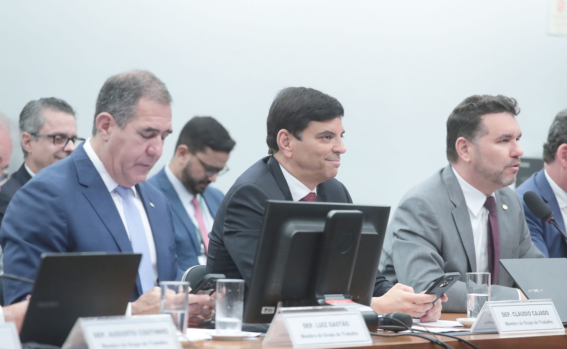 Tributária: deputados propõem acabar com isenção para Viagra, e medicamento será taxado em 40% da alíquota