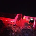 PM prende vinte por mineração ilegal na Serra da Piedade com caminhões e retroescavadeira