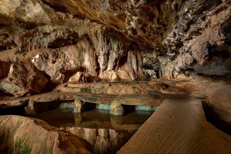 As majestosas grutas de Minas - um passeio subterrâneo