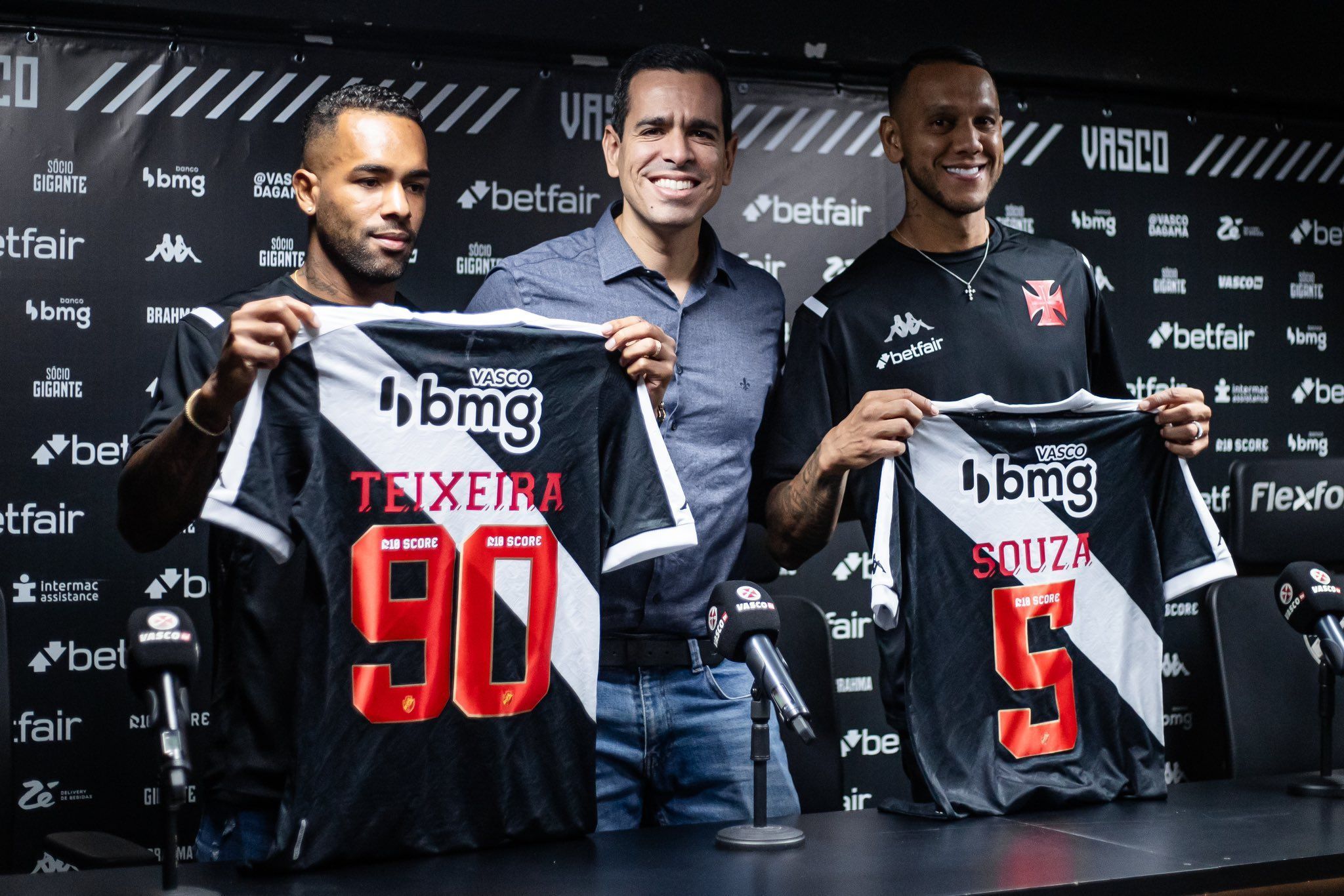 Indicação de Coutinho? Veja como foram as voltas de Souza e Teixeira ao Vasco