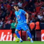 Zagueiro do Cruz Azul sofre grave lesão e não encara o Flamengo no Intercontinental