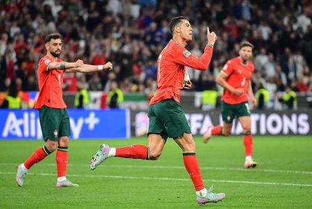 Cristiano Ronaldo comemora gol por Portugal na final da Nations League