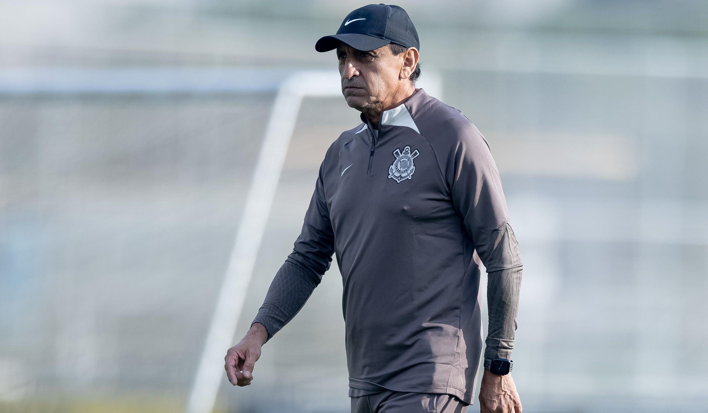 Os técnicos que foram demitidos no Brasileirão 2025