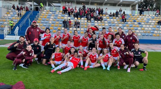 Gurias Coloradas chegaram a 30 gols em duas partidas pela competição
