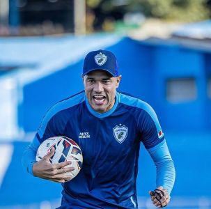 Roger Silva no primeiro treino com o Londrina