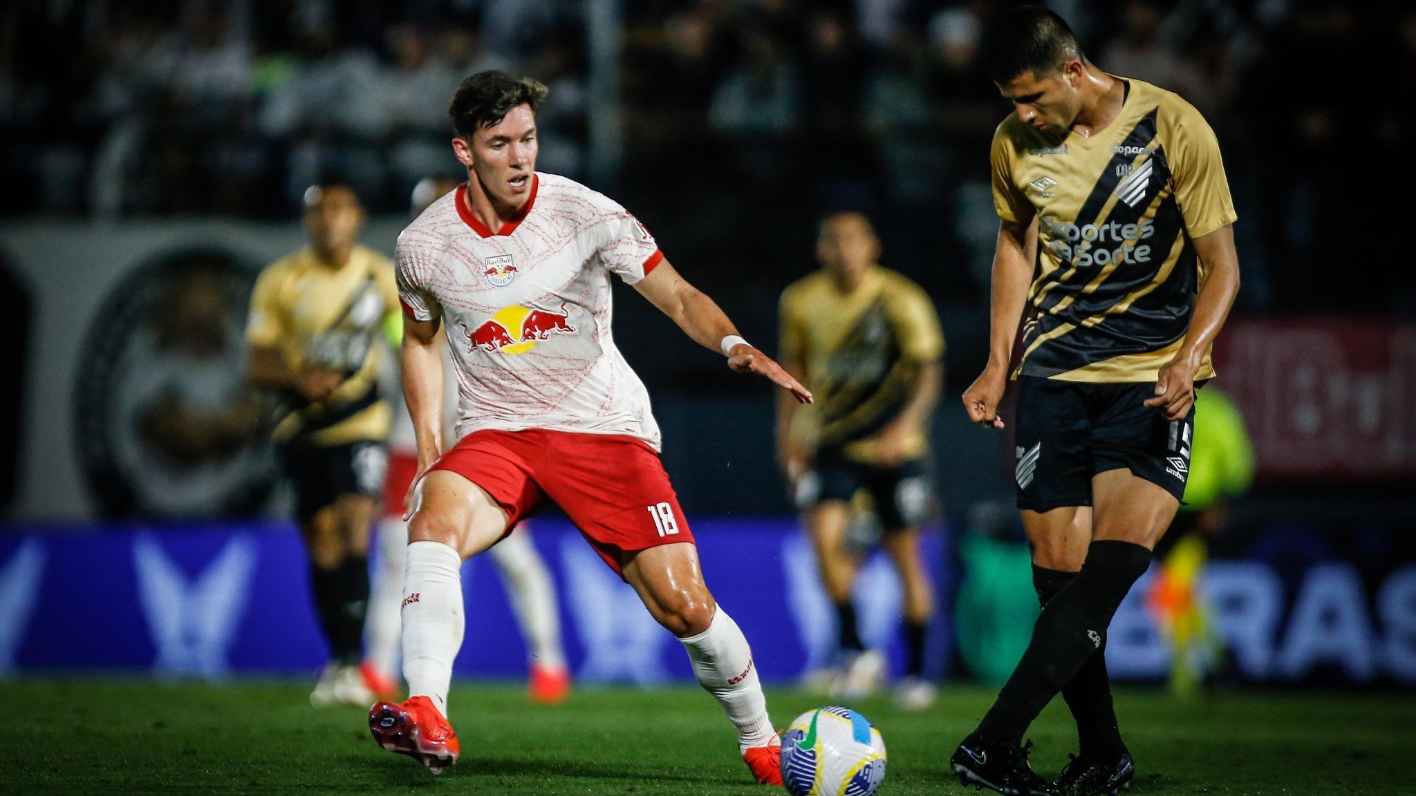 Athletico-PR x Bragantino: CBF divulga datas e horários dos jogos pela Copa do Brasil