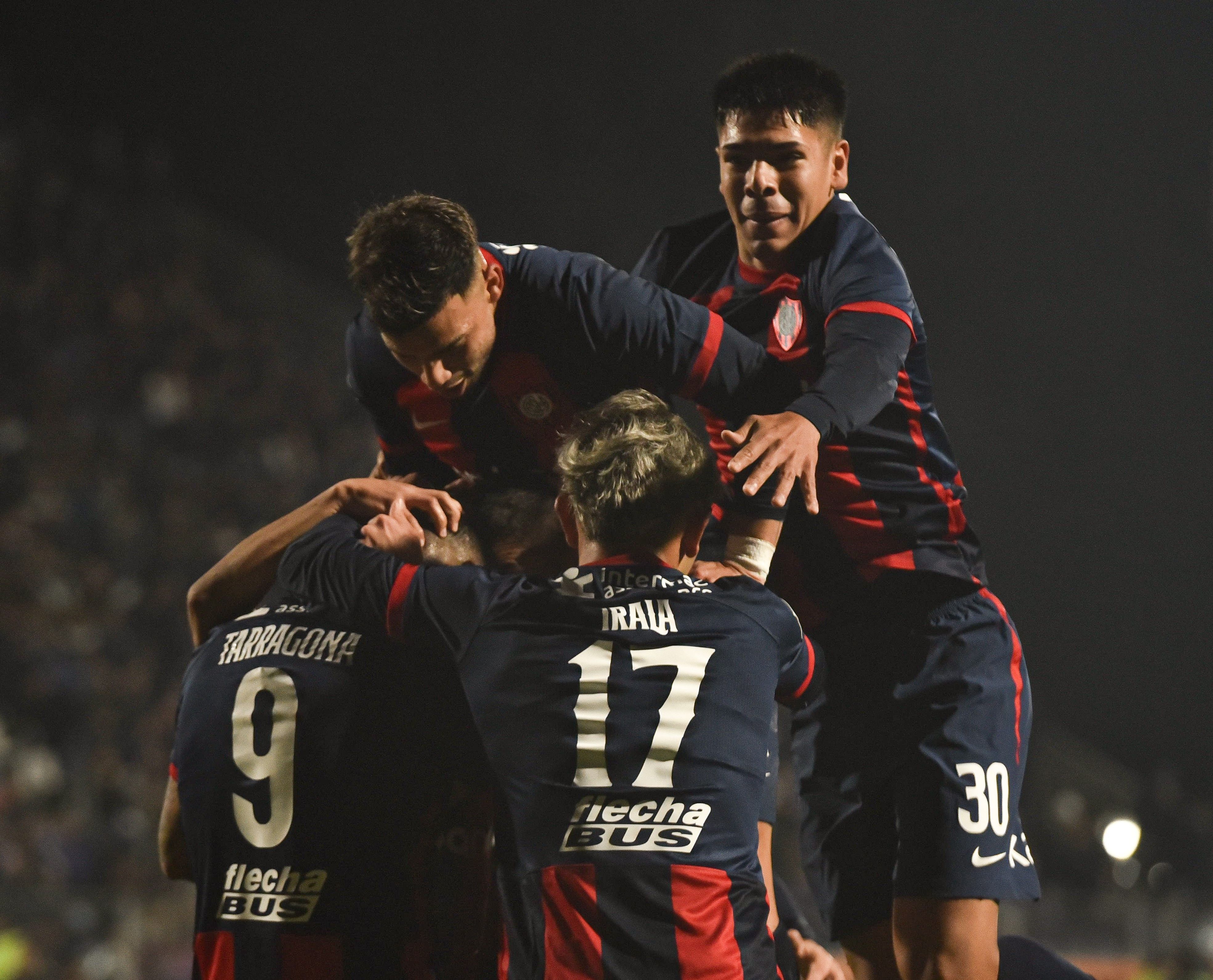Rival do Atlético na Libertadores, San Lorenzo vence a primeira no Argentino