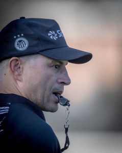 Alex estreia no comando técnico do Operário contra o Novorizontino