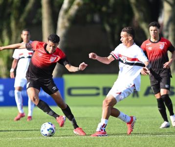 Athletico-PR e São Paulo se enfrentaram no CT do Caju, em Curitiba
