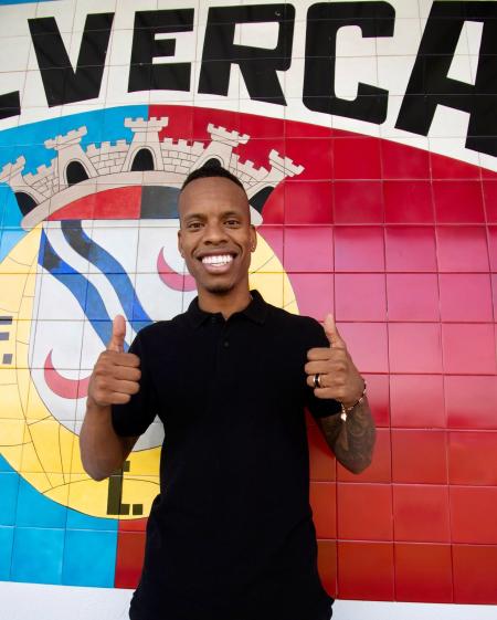 Cabezas foi emprestado pelo Alverca ao Athletic