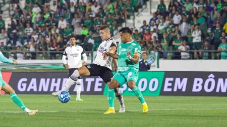 Guarani e Ceará se enfrentaram na noite desta quarta-feira em Campinas, pela Série B