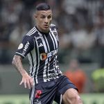 Arana desmente boatos e garante que renovação com o Atlético está encaminhada