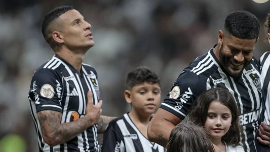 Guilherme Arana foi convocado por Fernando Diniz para dois jogos das Eliminatórias