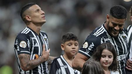 Guilherme Arana foi convocado por Fernando Diniz para dois jogos das Eliminatórias