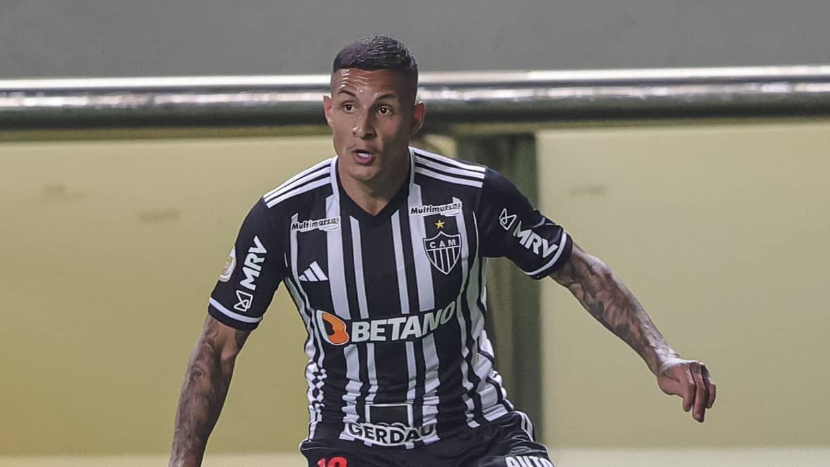 Arana solta o verbo após derrota do Atlético para o Flamengo: 'Não tem explicação'