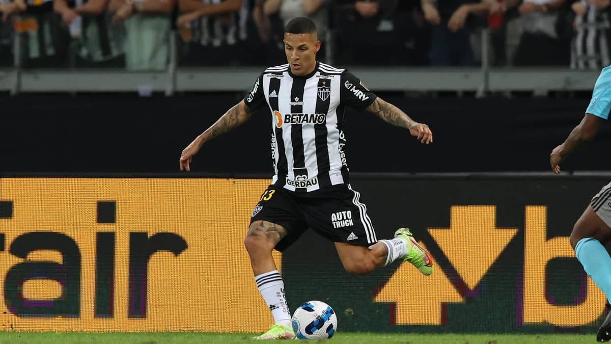 Arana pode ser novidade do Atlético para clássico contra o Cruzeiro