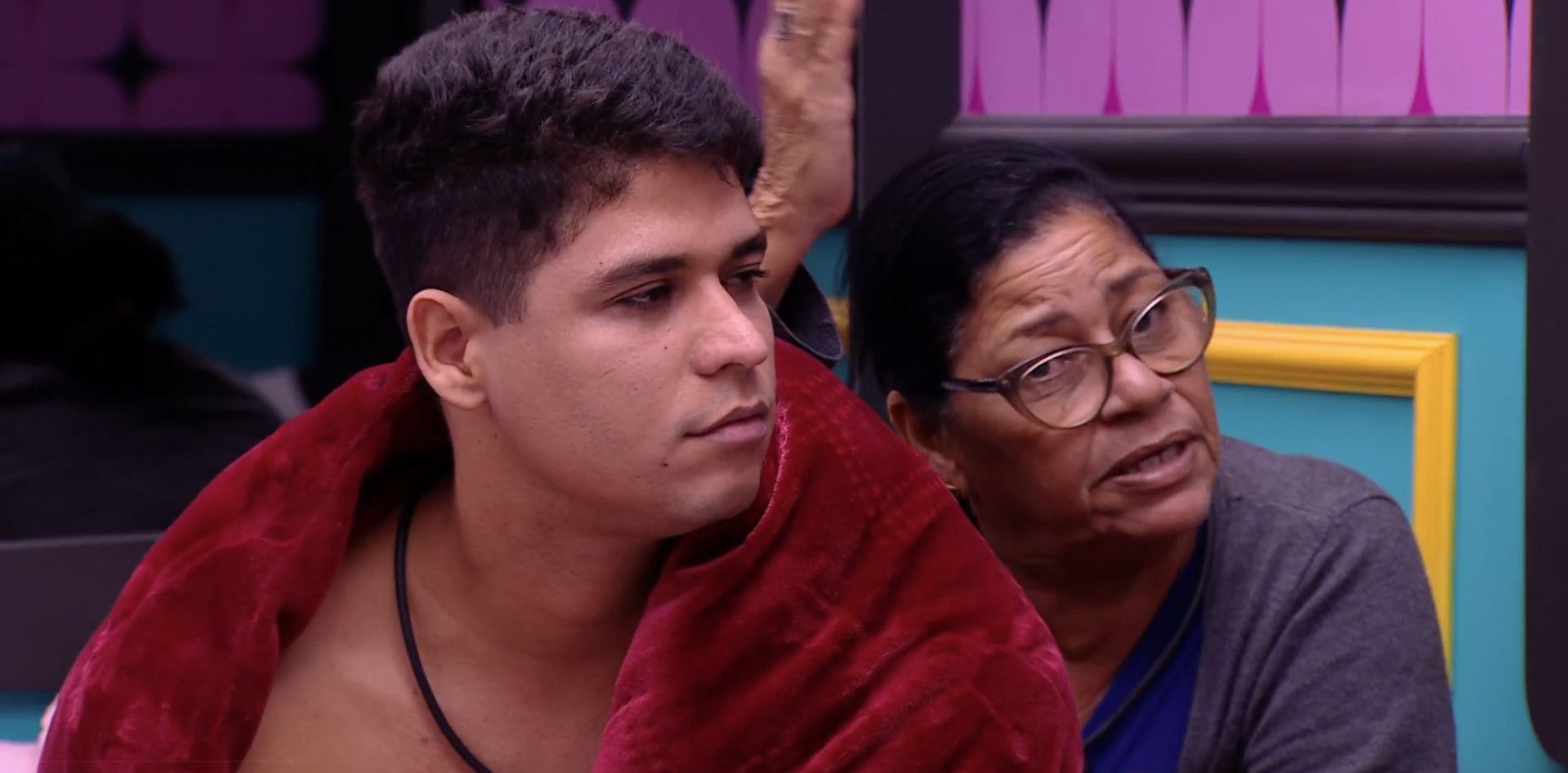 Delma ignora Tadeu Schmidt e toma decisão arriscada no BBB 25