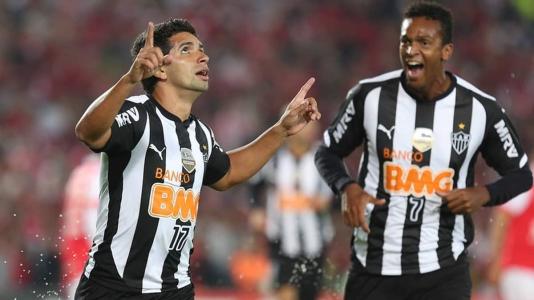 Guilherme marcou o gol do Atlético no empate com o Independiente Santa Fé em 2015