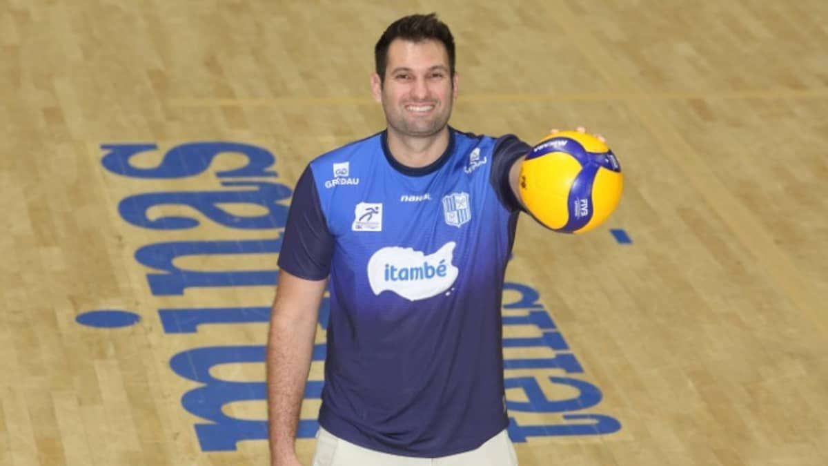 Minas anuncia novo técnico do time masculino de vôlei  