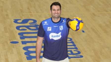 Guilherme Novaes, novo técnico do Minas