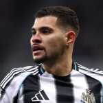 Multicampeão pelo United quer contratação de Bruno Guimarães para o lugar de Casemiro